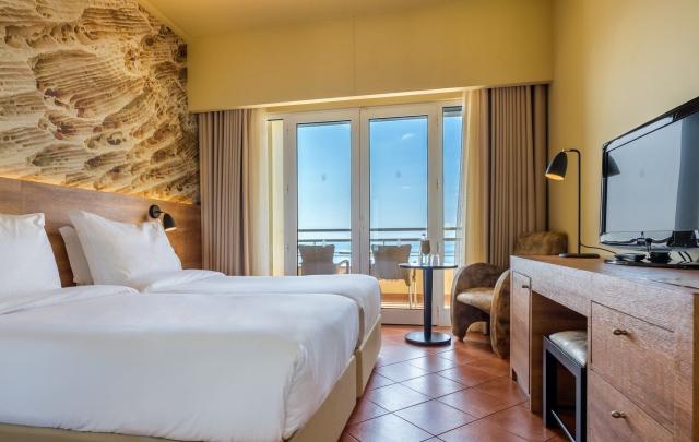 Hotel Calheta Beach