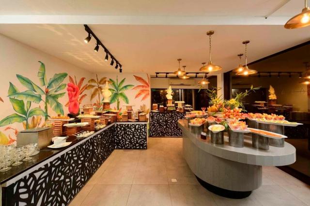 Club Hotel Dolphin