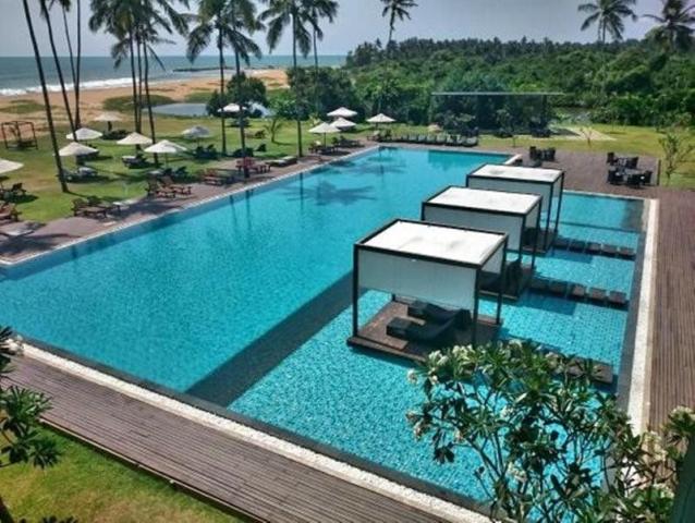 Hotel Suriya Resort