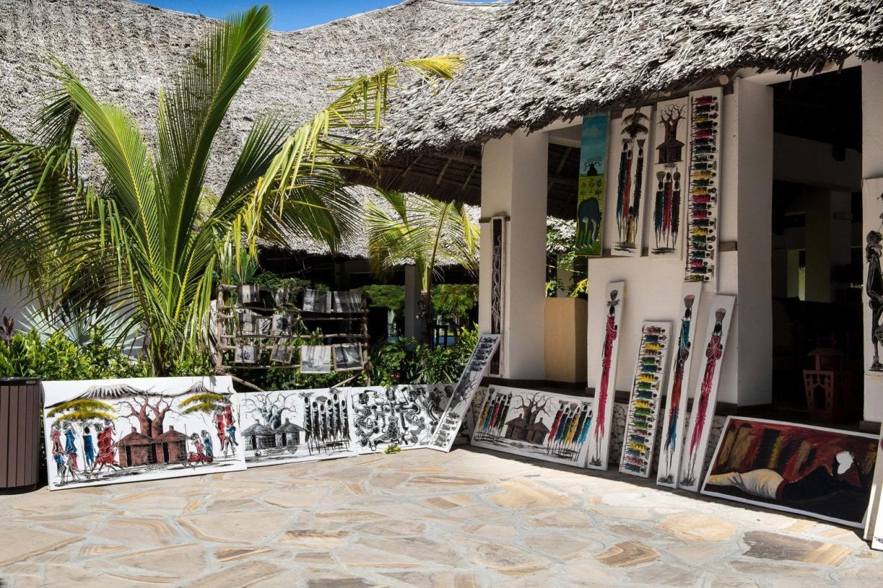 Hotel Karafuu Beach Resort