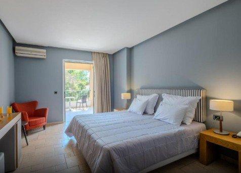 Hotel Mediterranean Beach Resort and Spa