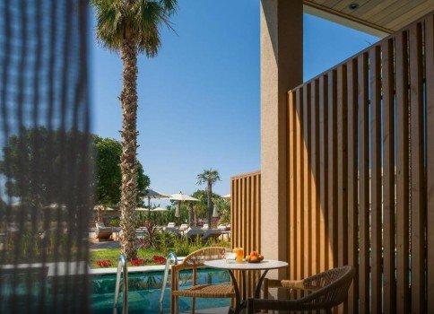 Hotel Portes Theros 