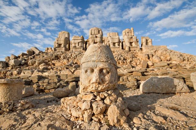 Zapomenutá hora Nemrut aneb cesta na východ Turecka & Hotel Löwe