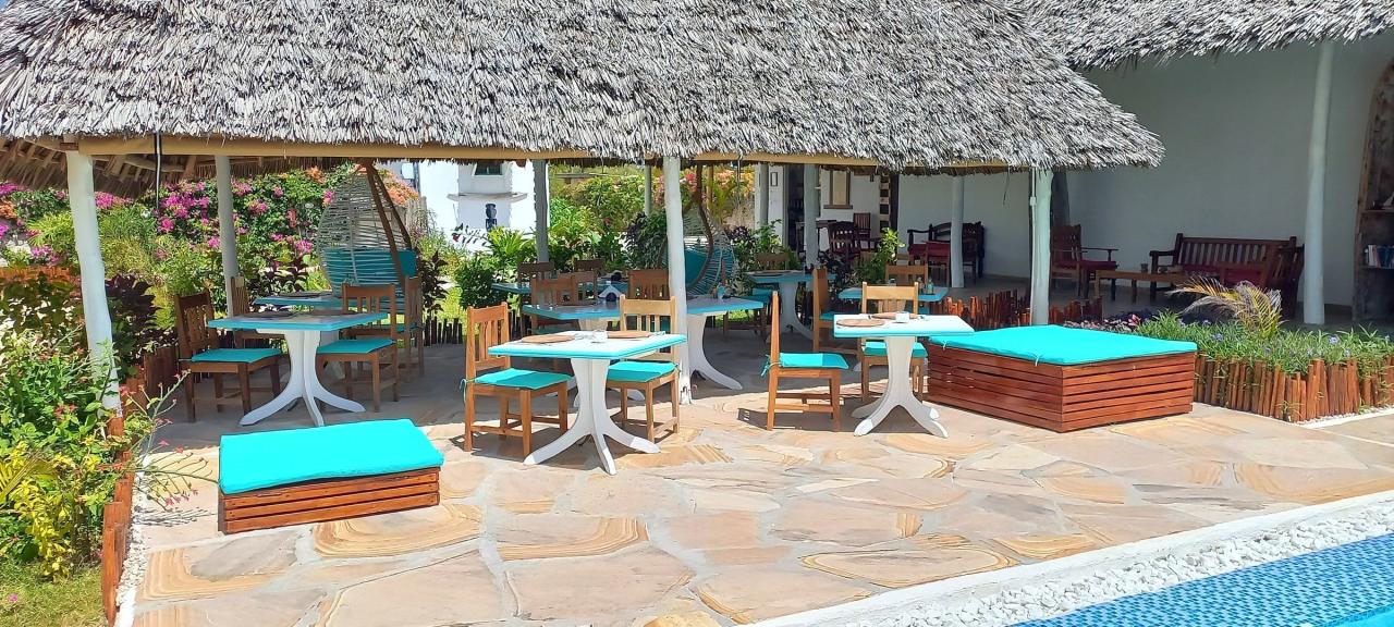 Hotel AHG Sun Bay Mlilile Beach