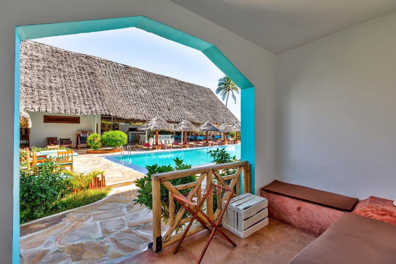 Hotel AHG Sun Bay Mlilile Beach