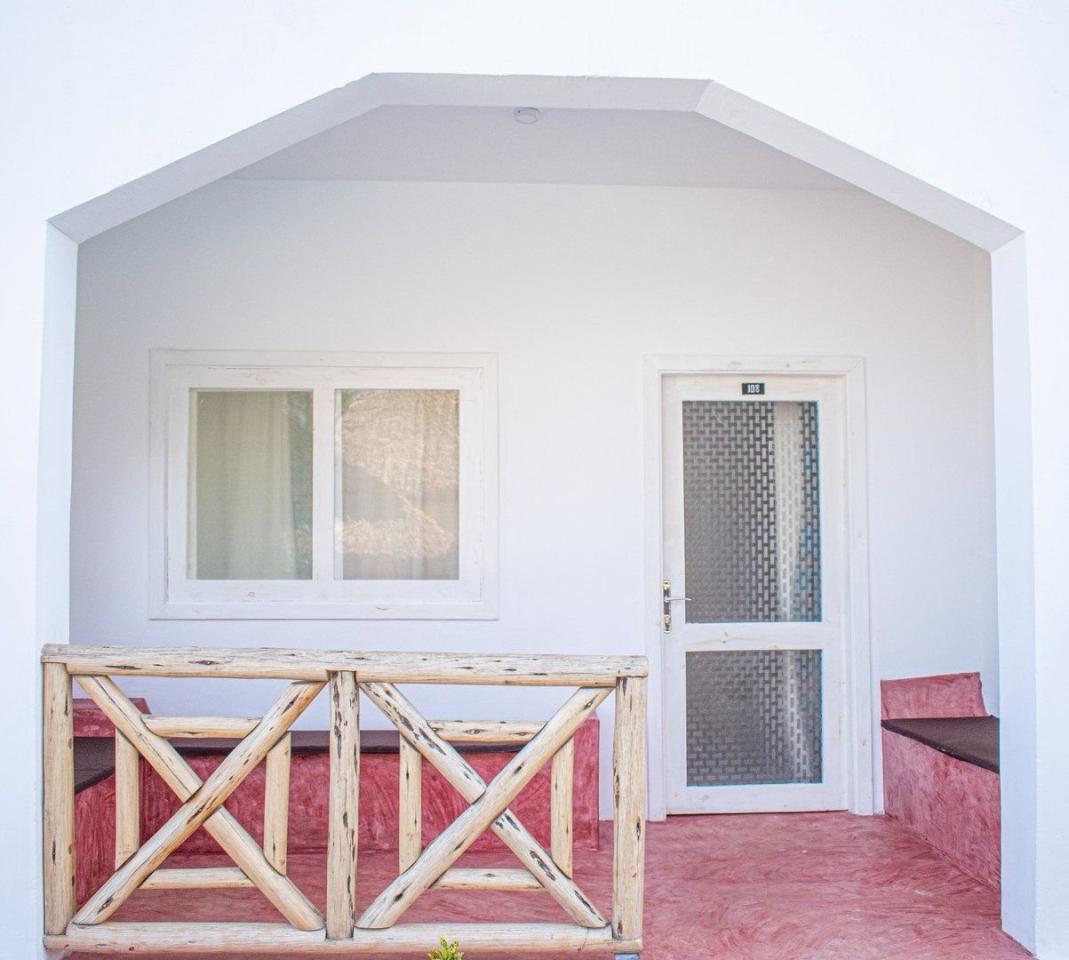 Hotel AHG Sun Bay Mlilile Beach