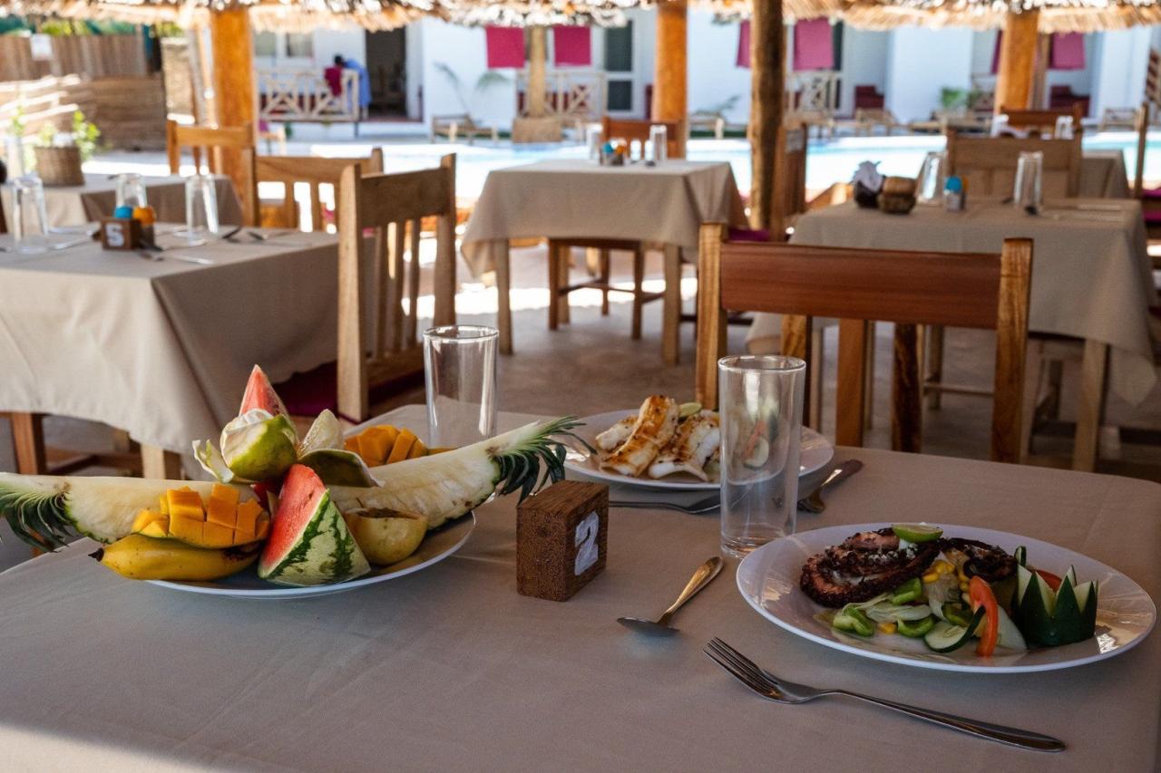 Hotel AHG Sun Bay Mlilile Beach