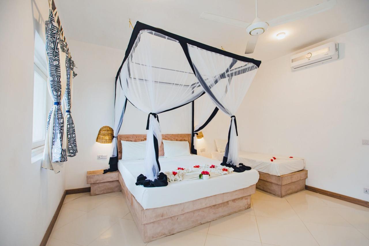 Hotel AHG Sun Bay Mlilile Beach