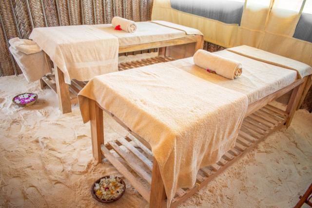 Hotel AHG Sun Bay Mlilile Beach