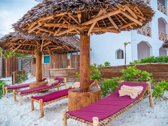 Hotel AHG Sun Bay Mlilile Beach