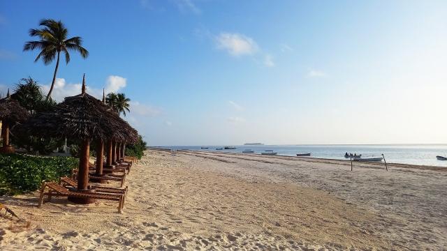 Hotel AHG Sun Bay Mlilile Beach