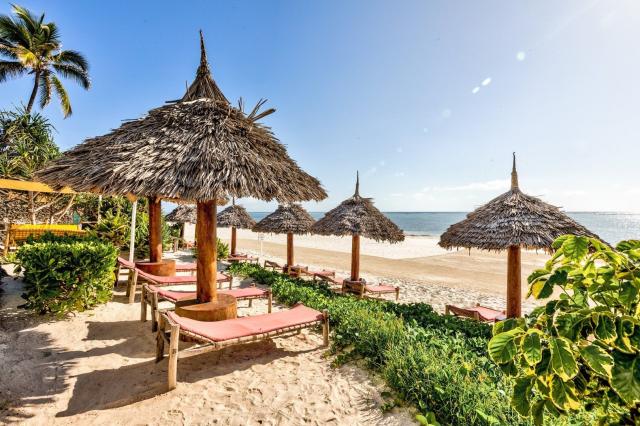 Hotel AHG Sun Bay Mlilile Beach