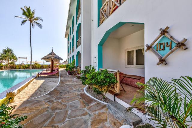 Hotel AHG Sun Bay Mlilile Beach