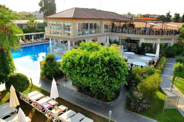 Zapomenutá hora Nemrut aneb cesta na východ Turecka & Hotel Sun Club Side