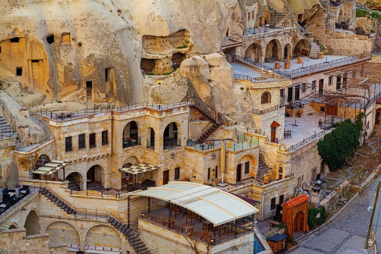 Zapomenutá hora Nemrut aneb cesta na východ Turecka