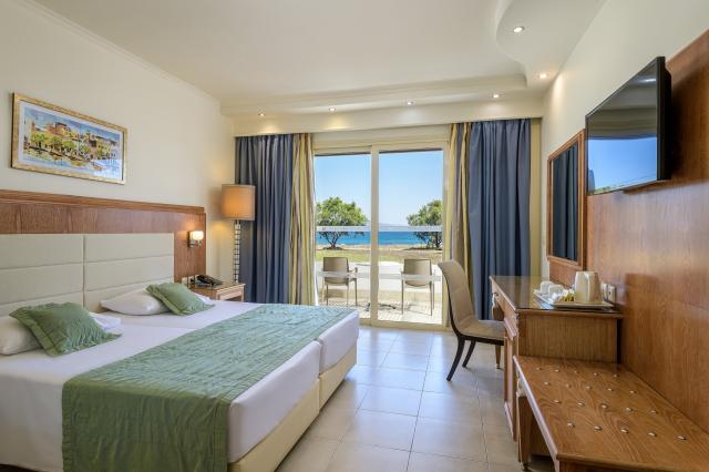 Hotel Natura Park Village