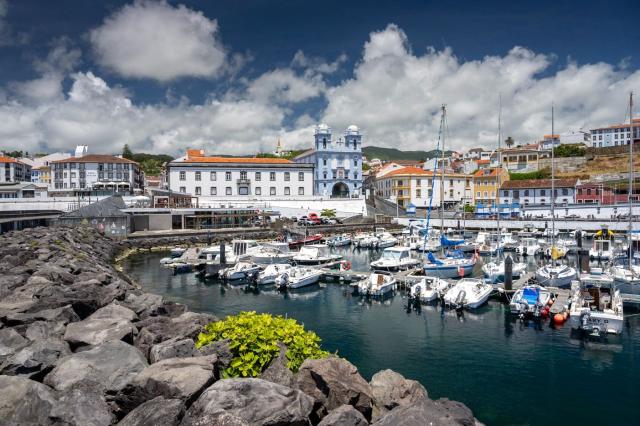 Angra do Heroísmo - historické město na Terceiře