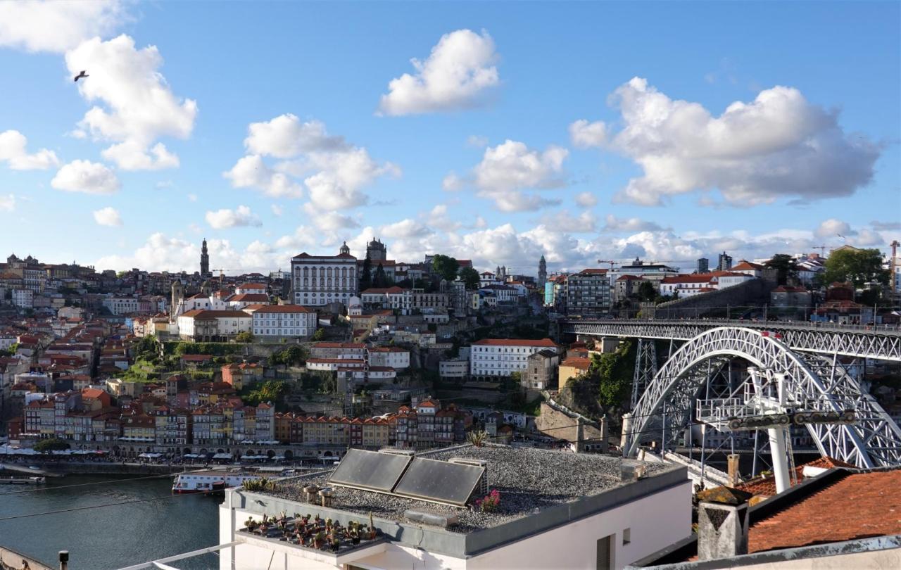Porto a jedna z vyhlídek na ikonický most Ludvíka I.