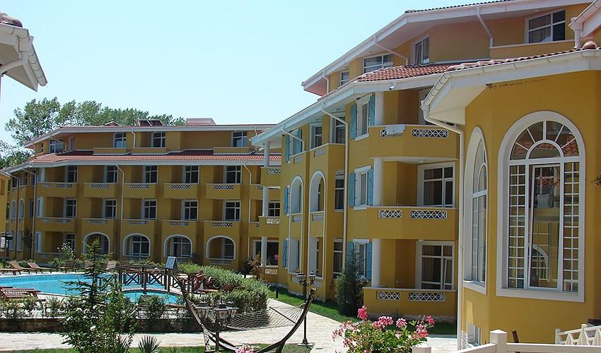 Blue Orange Beach Resort
