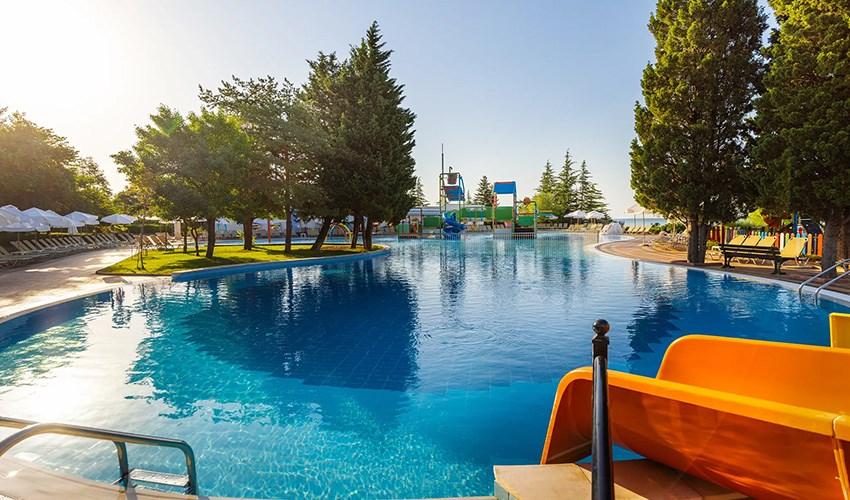 Dreams-Sunny-Beach-Spa-Resort-Hotel-12.jpg