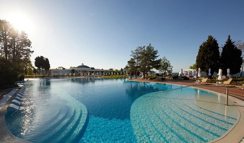 Dreams-Sunny-Beach-Spa-Resort-Hotel-6.jpg