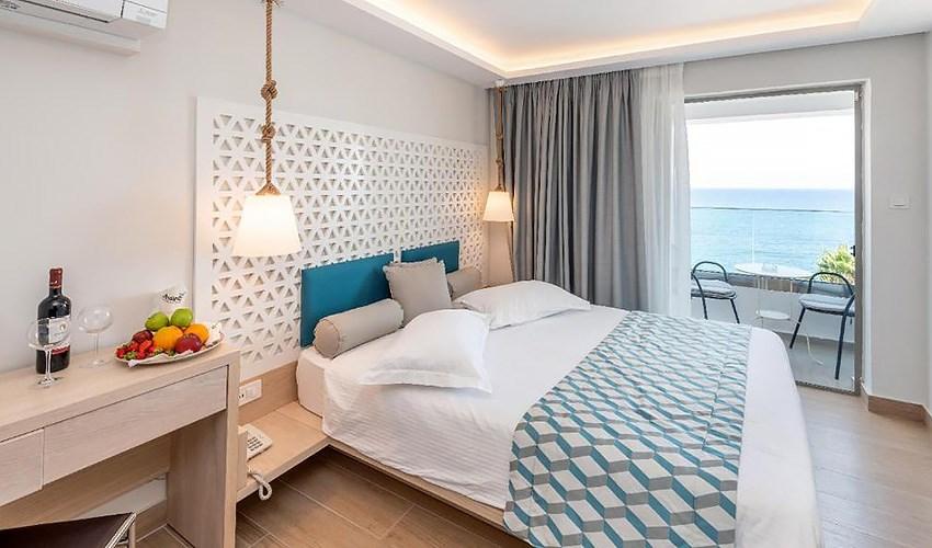 Triton-Boutique-Hotel-17.jpg