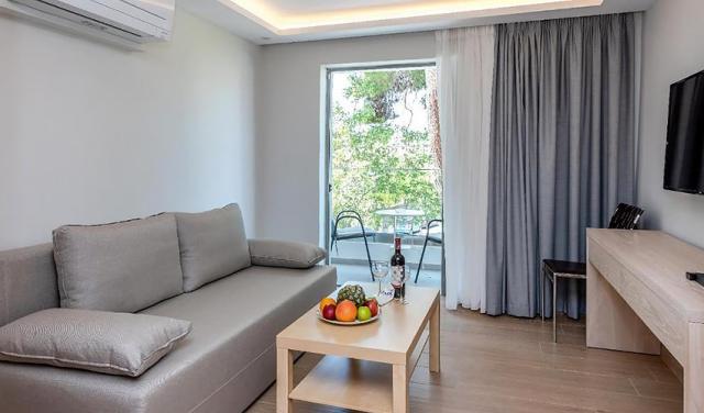 Triton-Boutique-Hotel-24.jpg