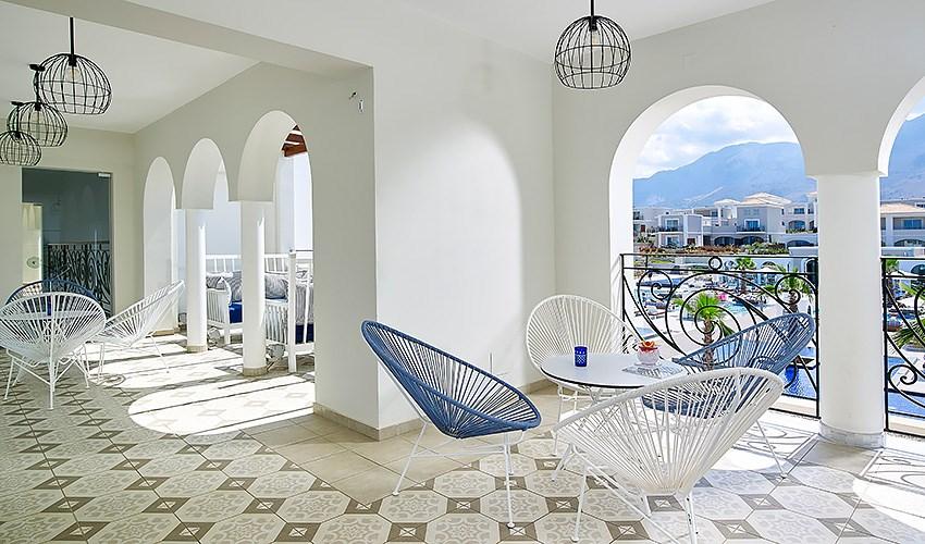 anemos-luxury-hotel-41.jpg