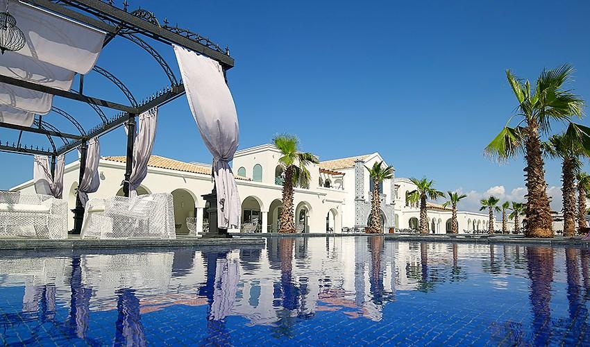 anemos-luxury-hotel-3.jpg