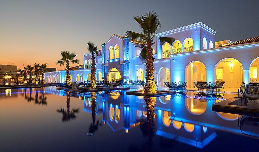 anemos-luxury-hotel-10.jpg