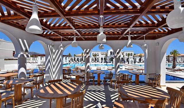 anemos-luxury-hotel-8.jpg