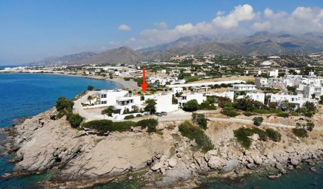 Akrotiri Apartments-110.jpg