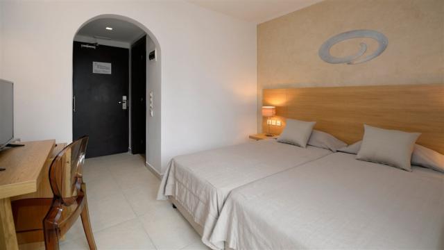 double-room-double-room-with-side-sea-view-double-room-with-fro