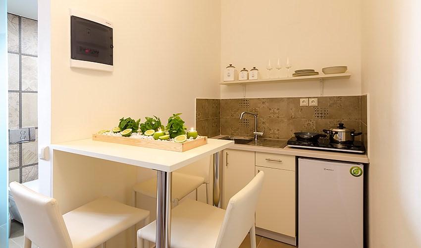 Apt-One-Bedroom-Pic21.jpg