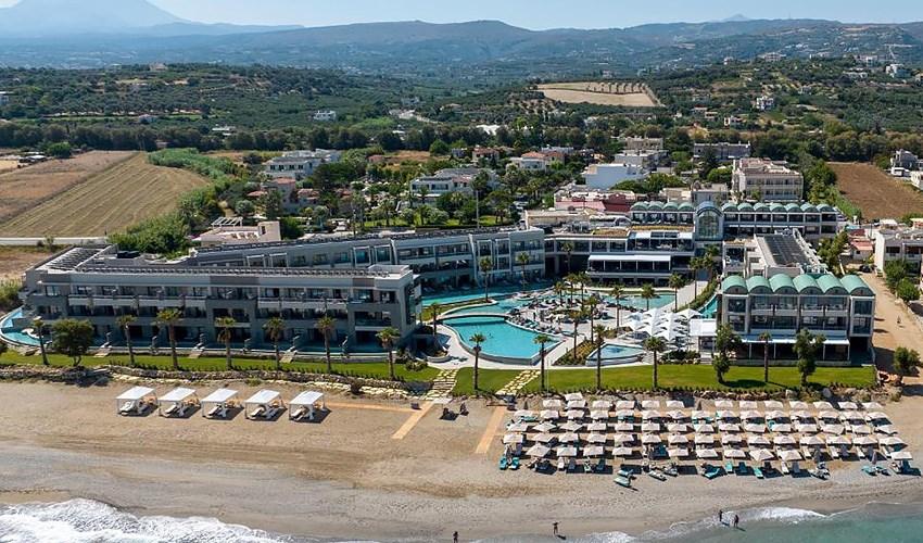 Amira-Luxury-Resort-1.jpg