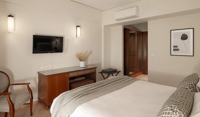 Theartemis-Palace-Hotel-40.jpg