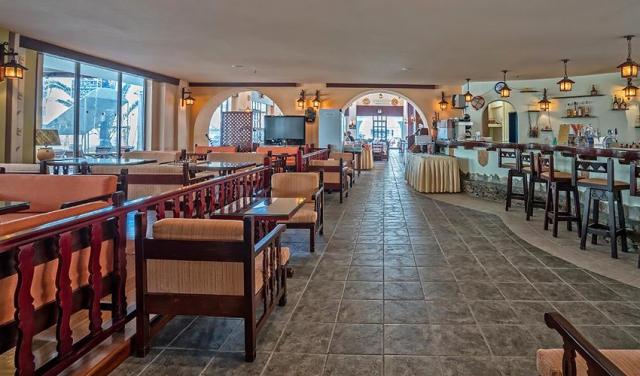 lefkoniko-Beach-Hotel-17.jpg