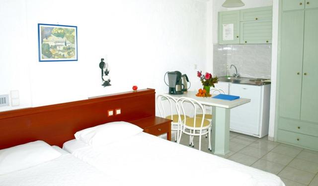 Kastro-Studios-Apartments-11.jpg