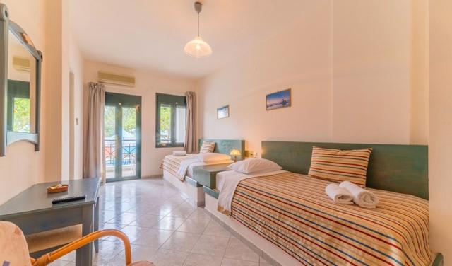 Kastro-Studios-Apartments-12.jpg