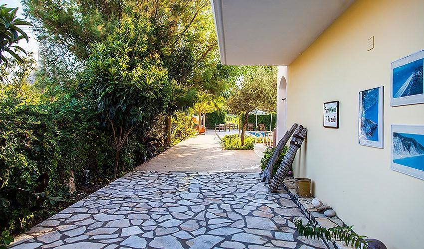 Thanasis-Studios-7.jpg