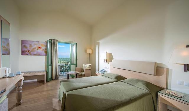 Silva-Beach-Hotel-15.jpg