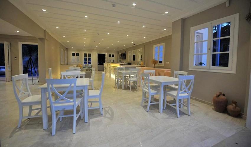 Agios-Nikitas-Hotel-9.jpg