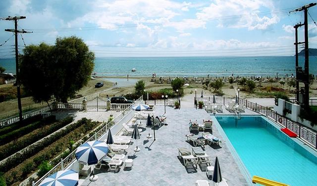Andreolas-Beach-4.jpg