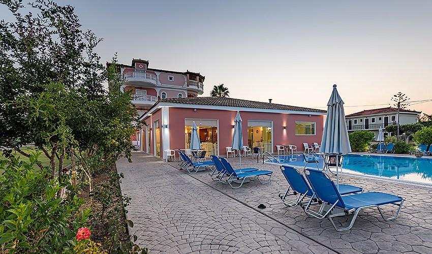 Hotel-Dinos-48.jpg