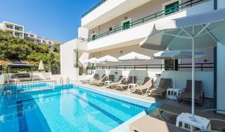 Manos Palace