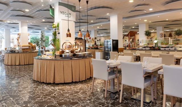 Valentin-Reina-Paguera-Hotel-36.jpg