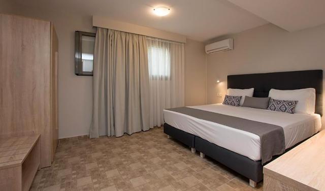 Golden-Coast-Resort-Hotel-17.jpg