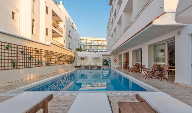 Zephyros-Hotel-4.jpg