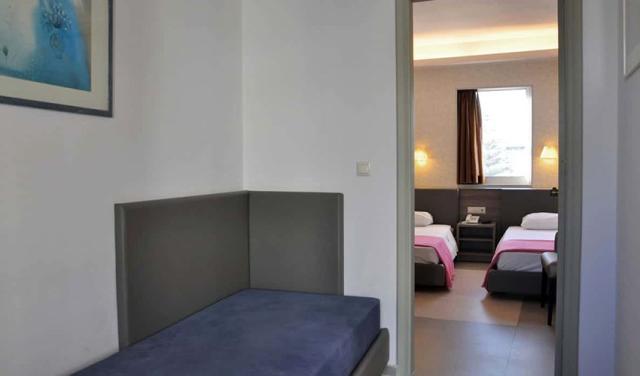 Astron-Hotel-192.jpg
