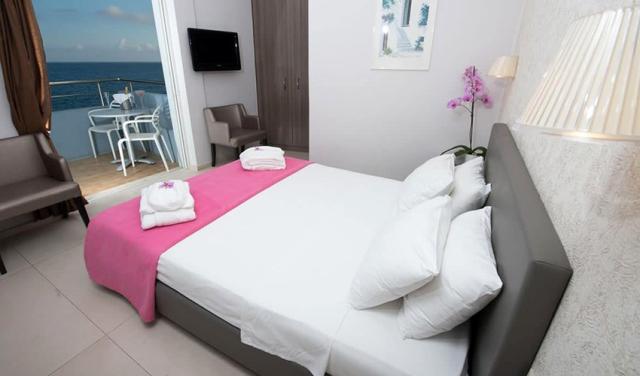 Astron-Hotel-232.jpg